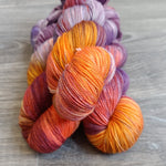 Load image into Gallery viewer, Sunset in Paradise, hand-dyed yarn, 75% SW Merino &amp; 25% Nylon, 100g/425m
