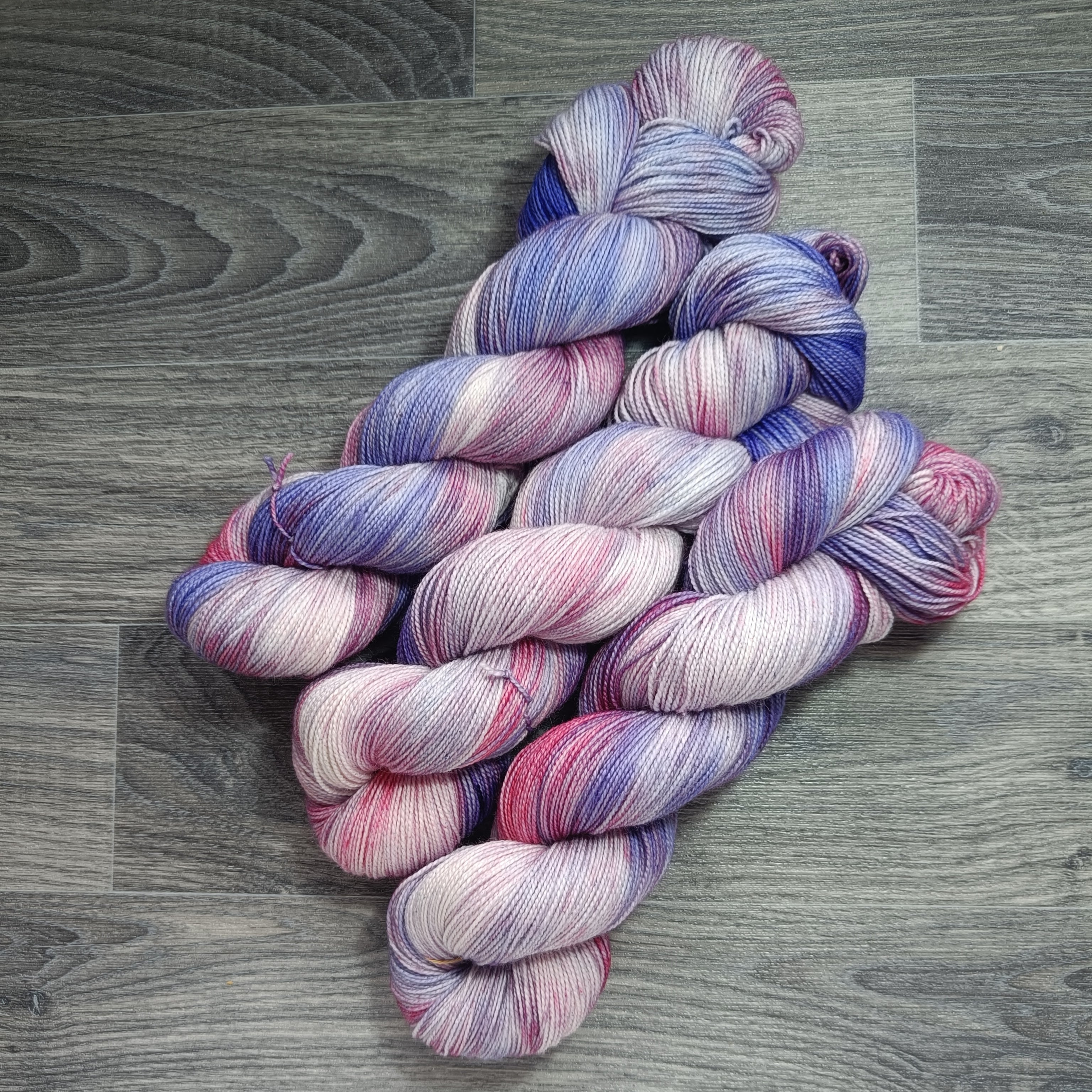 I Love Ewe - hand-dyed yarn Merino/Nylon - 100g skein