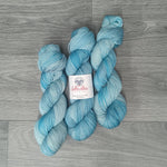 Load image into Gallery viewer, Trade Winds - hand-dyed Merino/Nylon mix, 100g, 425m
