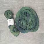 Load image into Gallery viewer, Kelp Forrest - hand-dyed Merino/Nylon mix, 100g, 425m
